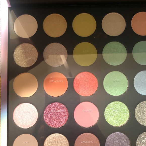 BNIB LE! Morphe Icy Fantasy 35I Eyeshadow Palette - Picture 2 of 8